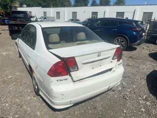 2004 Honda Civic Hybrid w/ULEV (M5) - Exterior Rear Left Corner Image